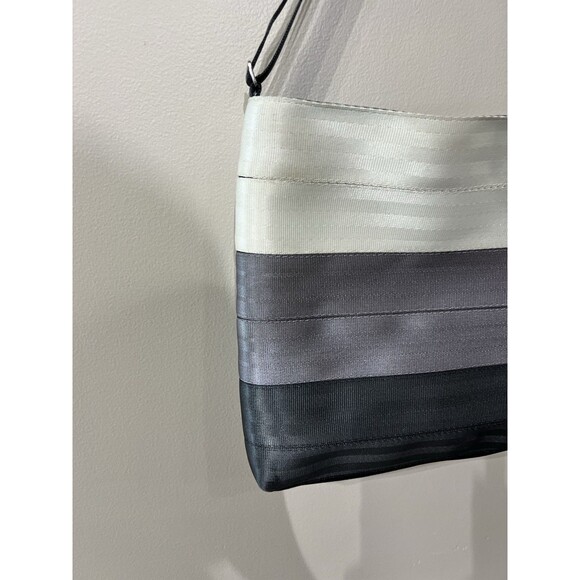 Harvey's Original Seatbelt Streamline Crossbody Bag Shoulder Neutral Gray - Picture 4 of 16